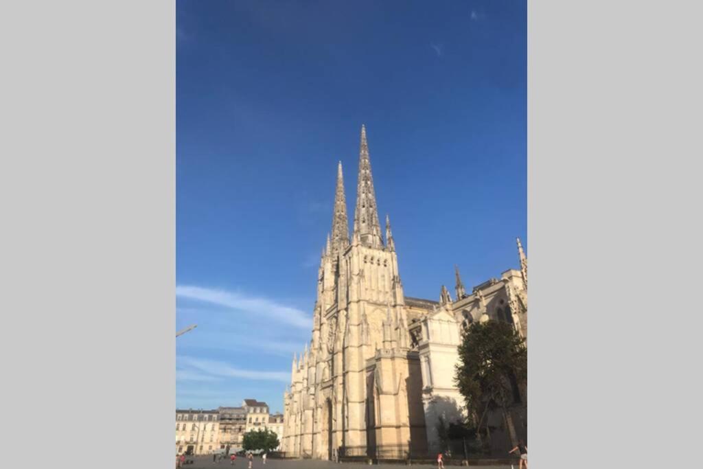 Apartment Joli Duplex 65m Chu Bordeaux Parking Prive *
