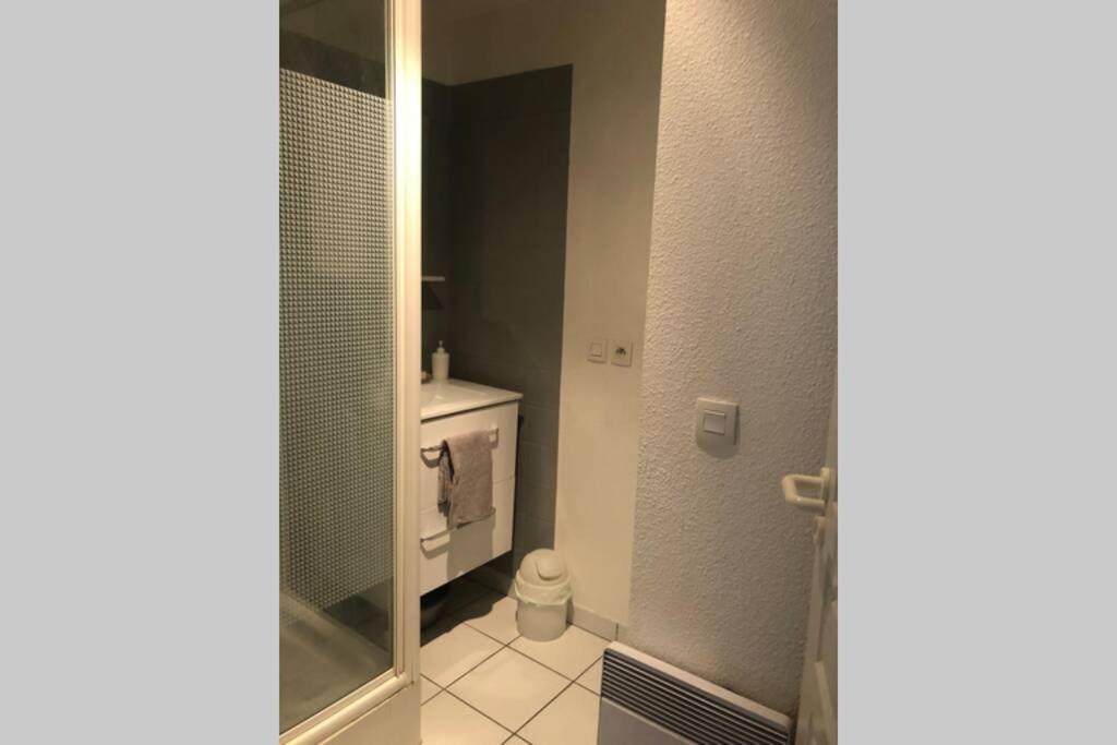 Joli Duplex 65m Chu Bordeaux Parking Prive Apartment