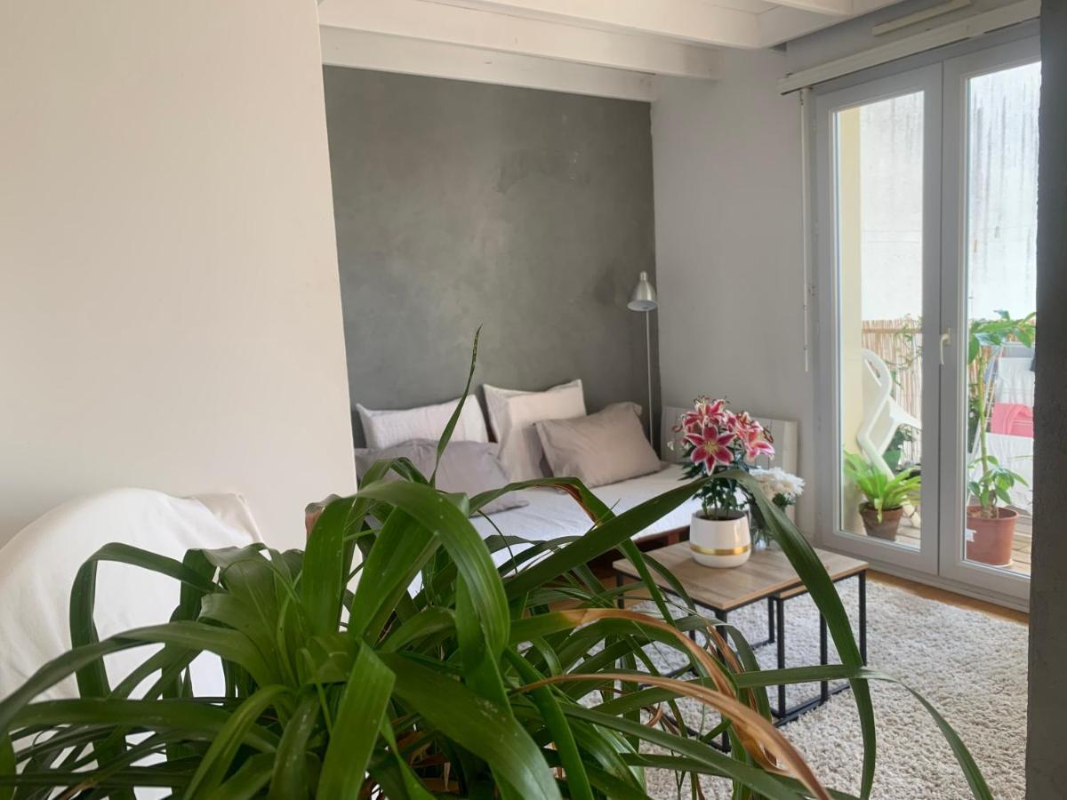 Apartment Joli Duplex 65m Chu Bordeaux Parking Prive *